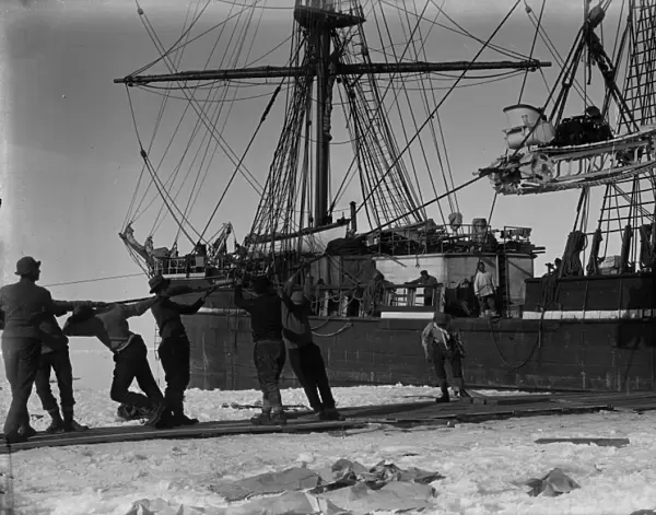 Getting the ill-fated motor-sledge off the ship. January 8th 1911