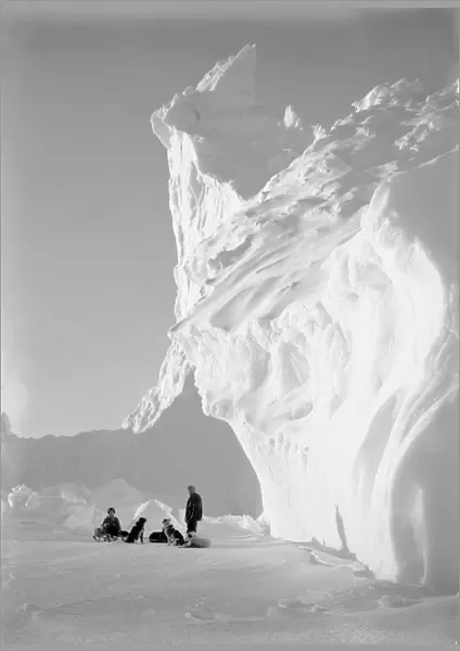 Under the Ice of the Castle Berg. September 17th 1911