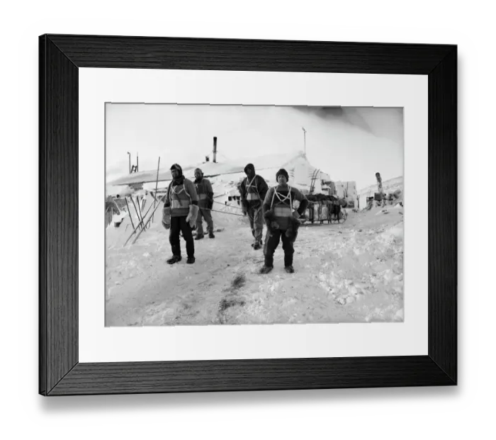 Framed Print : Capt Scott, Lt Henry Bowers, Dr Simpson and Petty Officer Edgar Evans, leaving for the Western Mountains Journey. September 15th 1911 Framed Print : Capt Scott, Lt Henry Bowers, Dr Simpson and Petty Officer Edgar Evans, leaving for the Western Mountains Journey. September 15th 1911
