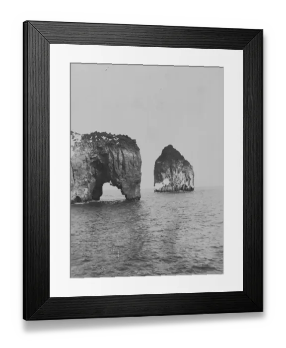 Framed Print : Scott Island. Rock formation Framed Print : Scott Island. Rock formation