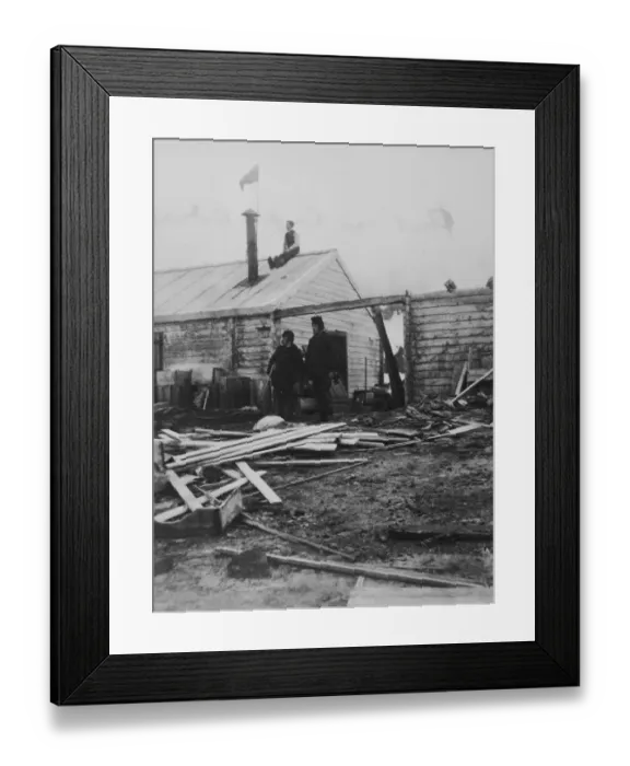 Framed Print : Hut on Cape Adare Framed Print : Hut on Cape Adare