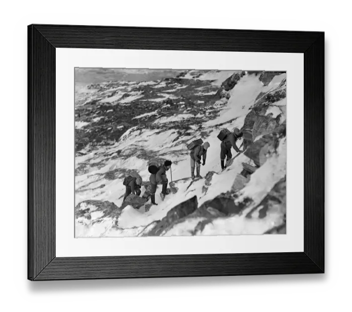 Framed Print : Gino Watkins, Quintin Riley, Martin Lindsay and John Rymill climbing with loads