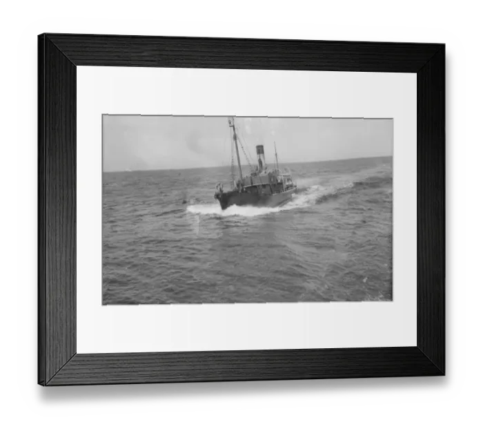 Framed Print : Open sea and whale catcher Scott Framed Print : Open sea and whale catcher Scott