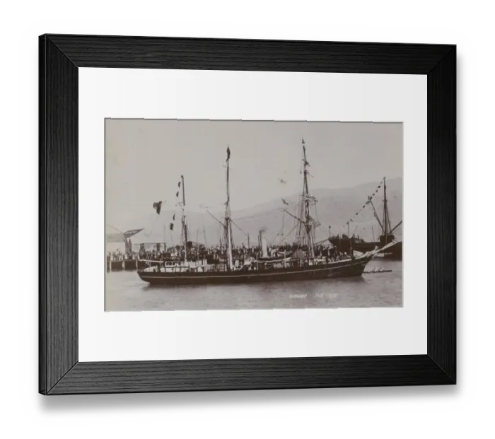 Framed Print : S. Y. Nimrod leaving Lyttleton for the South on January 1st 1908