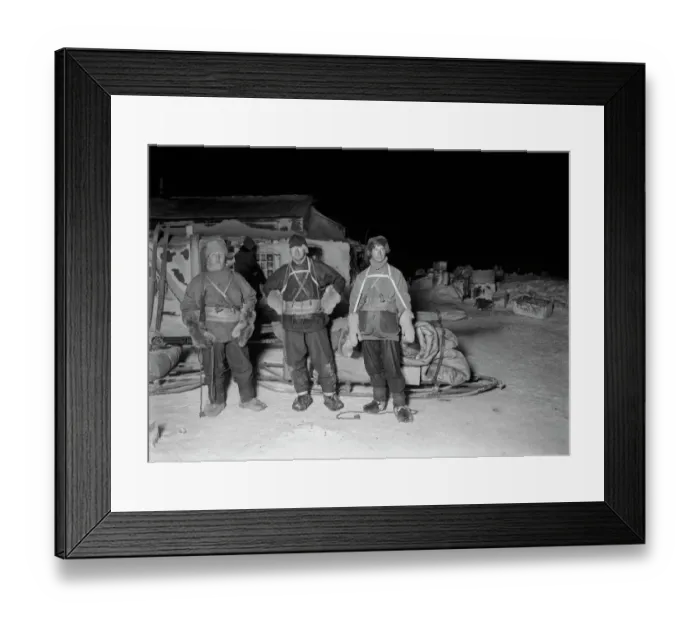 Framed Print : Lt Henry Bowers, Dr Edward Wilson and Apsley Cherry-Garrard beside their sledge
