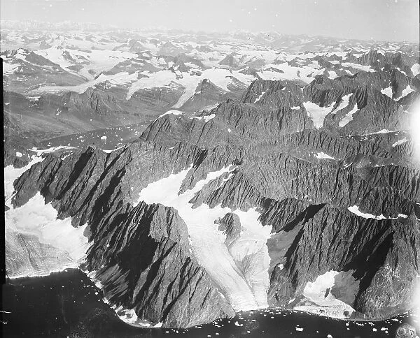 Watkins Mountains. Expedition: British Arctic Air Route Expedition 1930-31