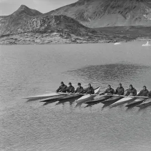 Entire expedition in kayaks