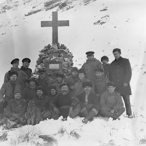 Shackleton-Rowett Expedition Members at Memorial Cross Print Shackleton-Rowett Expedition Members at Memorial Cross Print