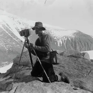 Thomas Griffith Taylor photographing