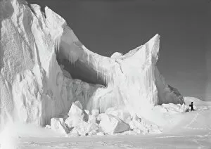 British Antarctic Expedition 1910-13 (Terra Nova) Collection: Part of the Church Berg showing grotto. December 29th 1911