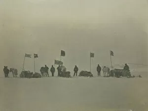 British Antarctic Expedition 1907-09 (Nimrod) Collection: Final start of the Southern Party