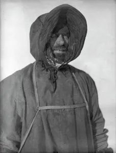 Images Dated 5th December 2014: Frank Wild in winter clothes