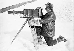 British Antarctic Expedition 1910-13 (Terra Nova) Gallery: Herbert Ponting with his telephoto apparatus. January 30th 1912