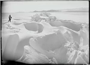 British Antarctic Expedition 1910-13 (Terra Nova) Collection: The ice crack. October 8th 1911