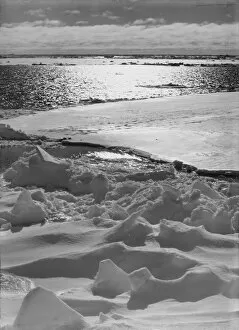 British Antarctic Expedition 1910-13 (Terra Nova) Gallery: Light effect on Pack. December 22nd 1910