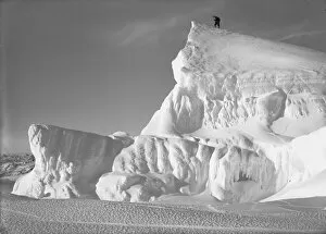 British Antarctic Expedition 1910-13 (Terra Nova) Collection: The Matterhorn Berg (profile). October 8th 1911