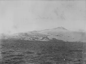 Antarctic Relief Expeditions 1902-04 Gallery: Mount Erebus, from the sea