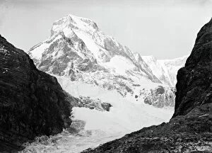 Images Dated 5th December 2014: Mountain and glacier. Geer Buttress and Hooke Glacier, South Georgia