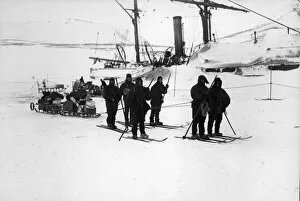 British National Antarctic Expedition 1901-04 (Discovery) Gallery: Sledge party to the south west