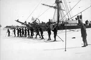 British National Antarctic Expedition 1901-04 (Discovery) Collection: Start of ski flat race, Antarctic sports