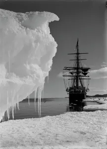 Images Dated 10th April 2015: The Terra Nova and a berg at ice-foot. January 16th 1911