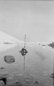 British Expedition to Graham Land, 1920-22 Collection: Tide gauge, Waterboat Point, Paradise Bay